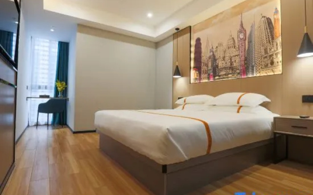 Yiju Life Hotel (Ningbo Dongbu Xincheng International Convention Center)