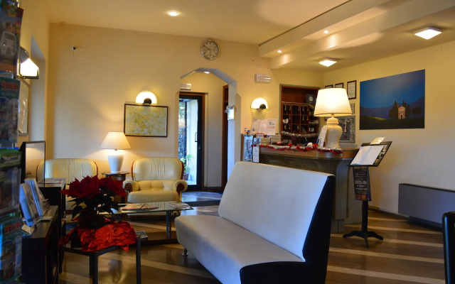 Hotel Porta Ai Tufi