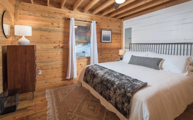 Red Feather Cabins 350