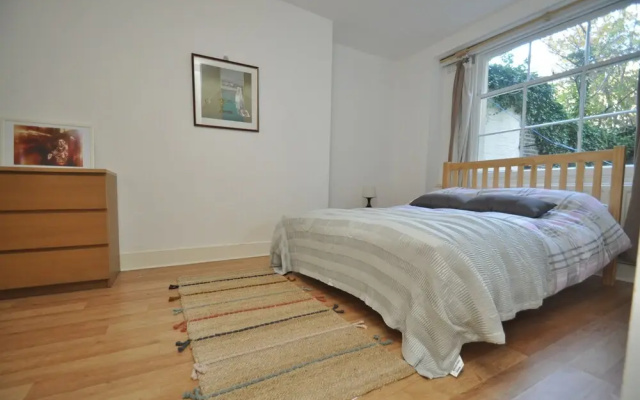 Large Garden Flat in the Heart of Islington