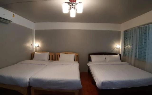 Nuengthong hostel
