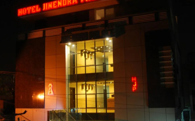 Hotel Jinendra Palace