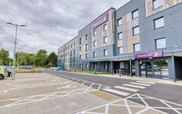 Premier Inn Milton Keynes - Willen Lake