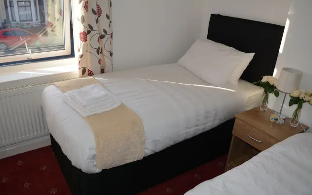 Central Luxury Apartment