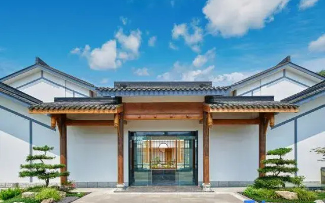 Chengdu Pidu Maison New Century