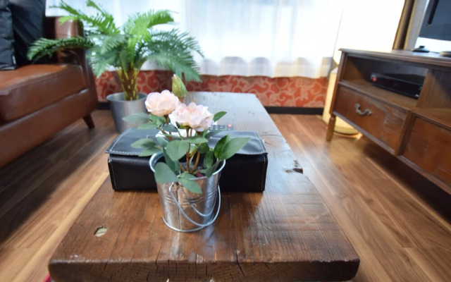 Morinomiya House