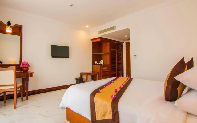 Glorious Hotel & Spa
