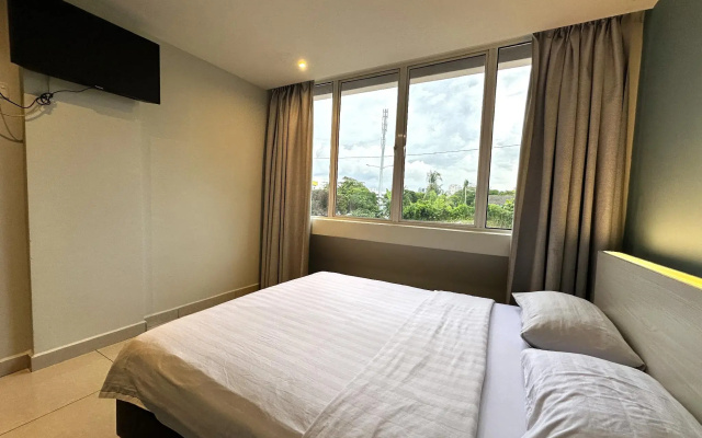 De UPTOWN Hotel @ P.J. 222