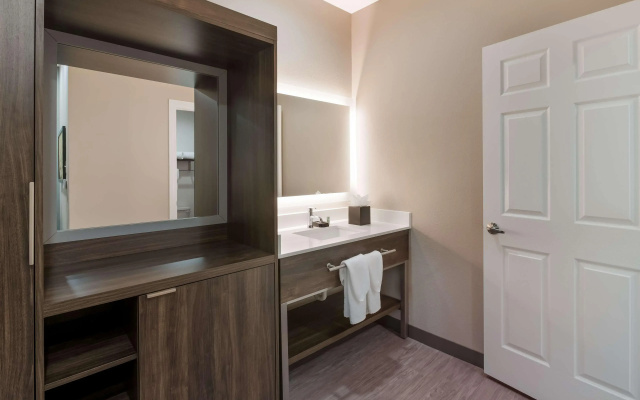 Best Western Laplace Inn
