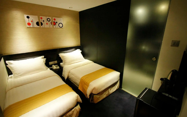 Noble Park Hotel