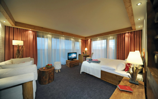 Hotel Fire & Ice