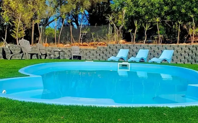 Porches Private Pool Villa 17 Guests