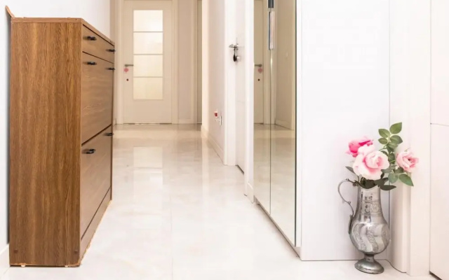 Central Flat Near Trendy Attractions in Kadikoy
