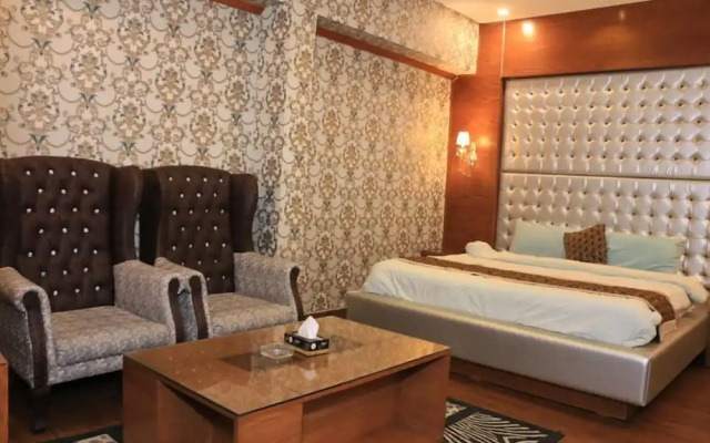 Seashell Grand hotel