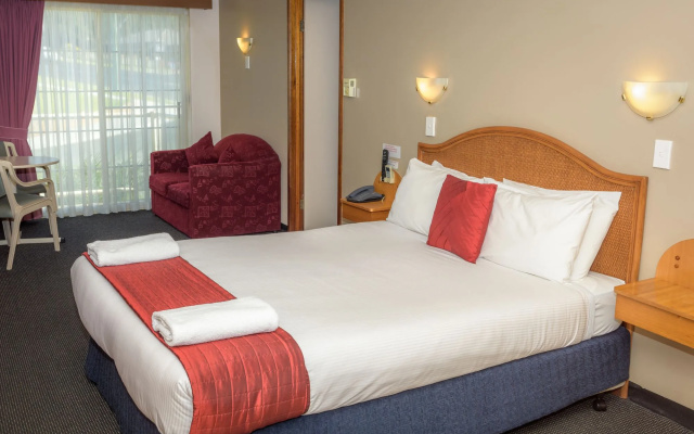 Sapphire Waters Motor Inn