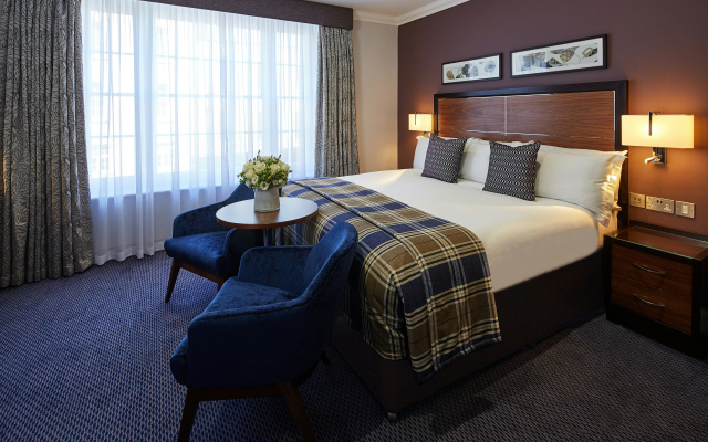 Sir Christopher Wren Hotel