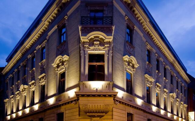 Hotel Palazzo Zichy вид на фасад