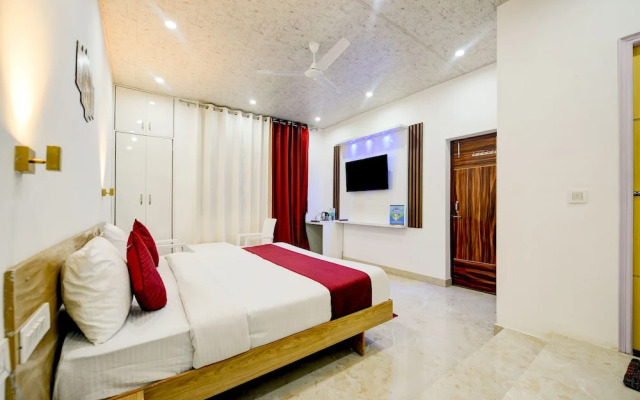 Hotel Shiva Lake Mussorrie