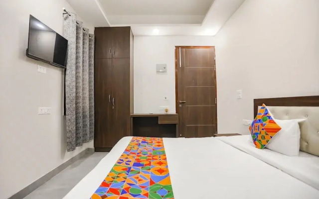 Fabhotel Signature Inn I