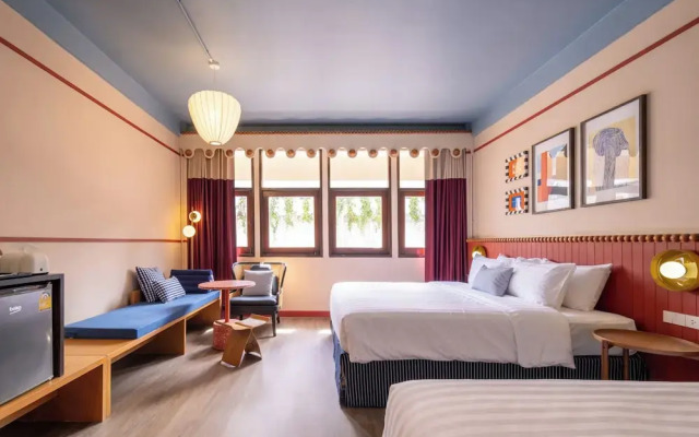 Blu Dock Restel Bangkok