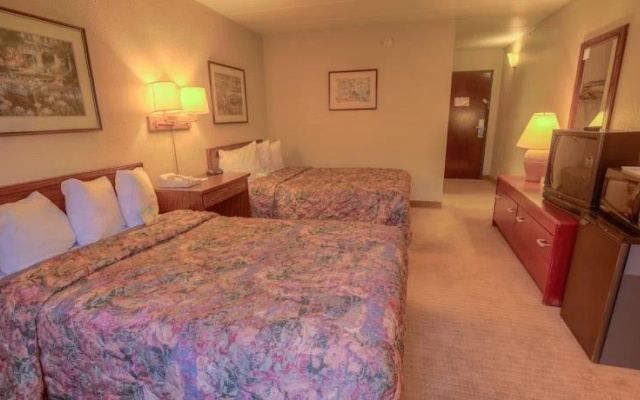 Days Inn Maplewood Hotel And Conference Center