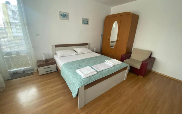 25m FROM THE BEACH!! Luxury Sea Paradise Apartment