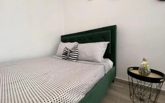 Modern Apartment Valentino GL144