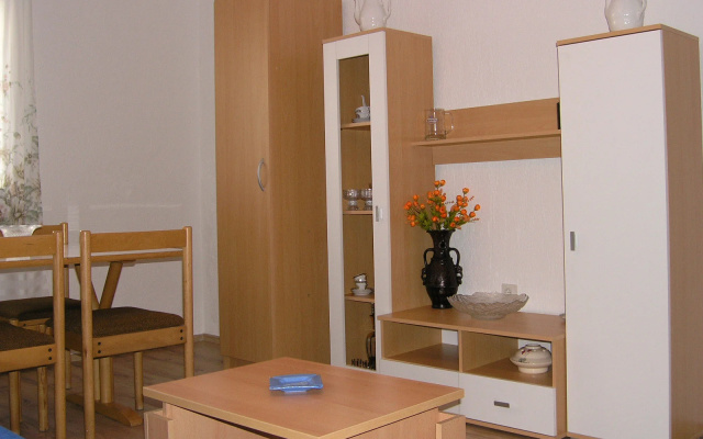 Apartment Mici 1 - great location and relaxing: A1  Cres, Island Cres