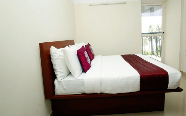 OYO Flagship 10051 Hotel Tyche Stays