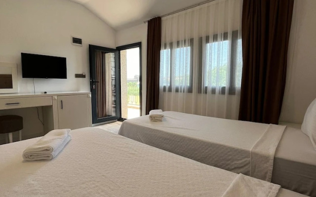 Lotus Port Hotel