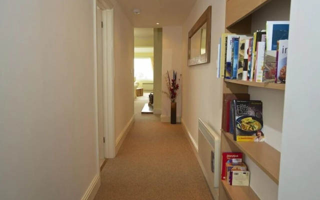 Seagrass, Thornlea Mews
