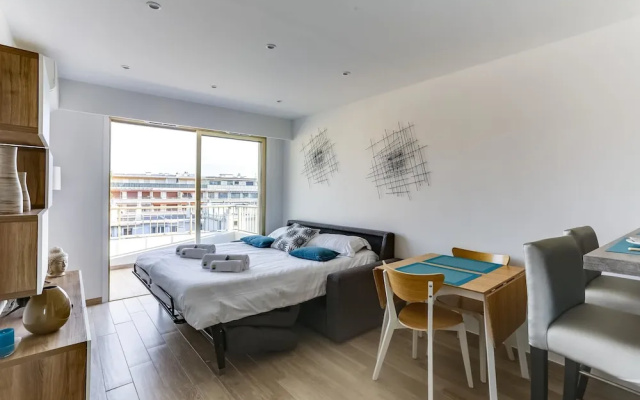Navarre Apartment 1