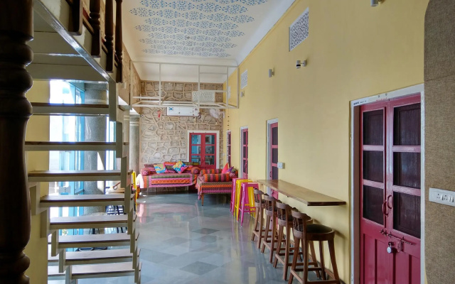 Jaipur Jantar Hostel