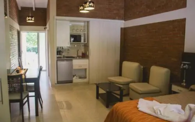 Al Rio Suites