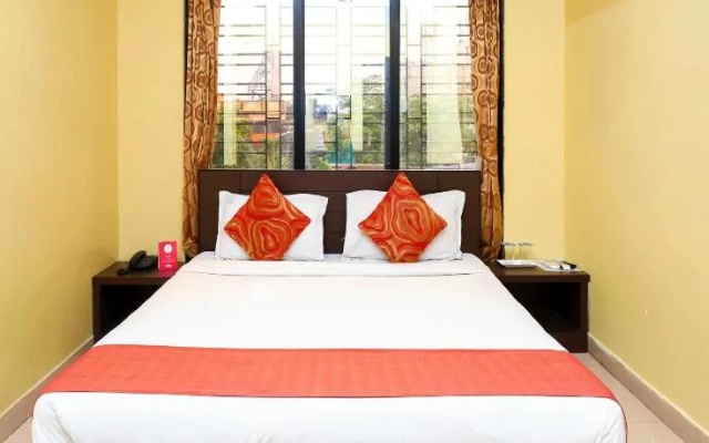 OYO Rooms Jatin Das Park Metro Station
