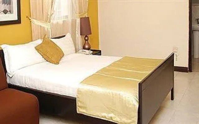 Court Gardens Hotel
