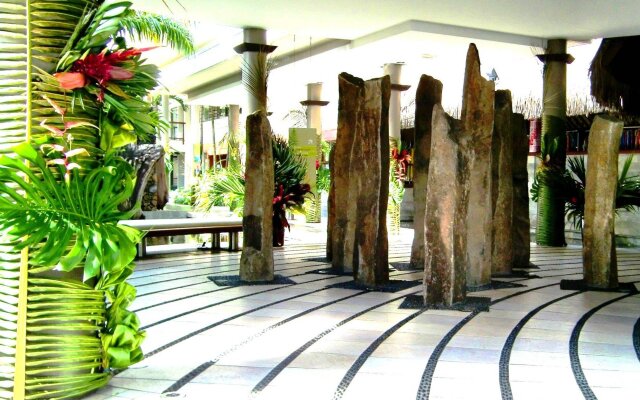 Отель Tahiti Pearl Beach Resort Французская Полинезия, Аруе - отзывы, цены и фото номеров - забронировать отель Tahiti Pearl Beach Resort онлайн вид на фасад