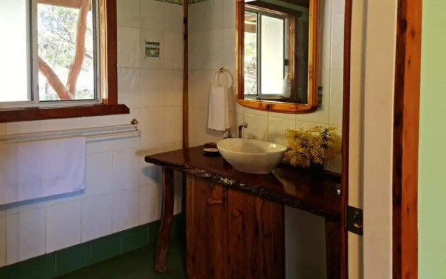 Shady Creek Eco Cabin