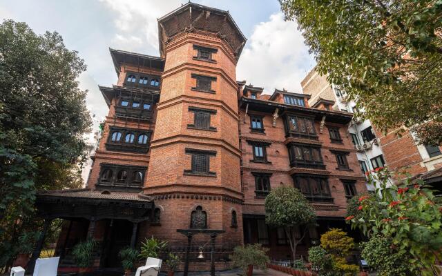 Отель Kantipur Temple House Непал, Катманду - 1 отзыв об отеле, цены и фото номеров - забронировать отель Kantipur Temple House онлайн вид на фасад