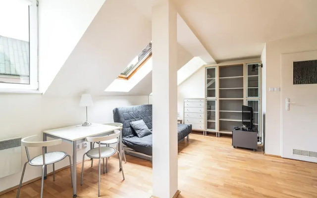 RentPlanet - Apartament Garbarska