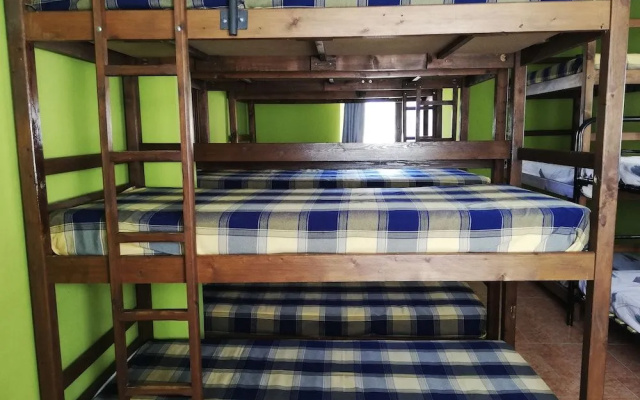 Casa Los Maestros