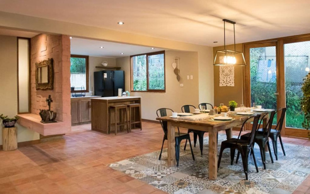 w Tranquil 2BR Riverside Villa in Sacred Valley