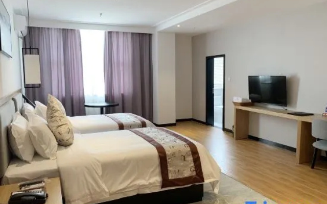 Huashan Hotel (Government compound)
