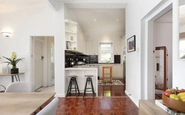Bright and Elegant Executive 3 Bedroom Family Home