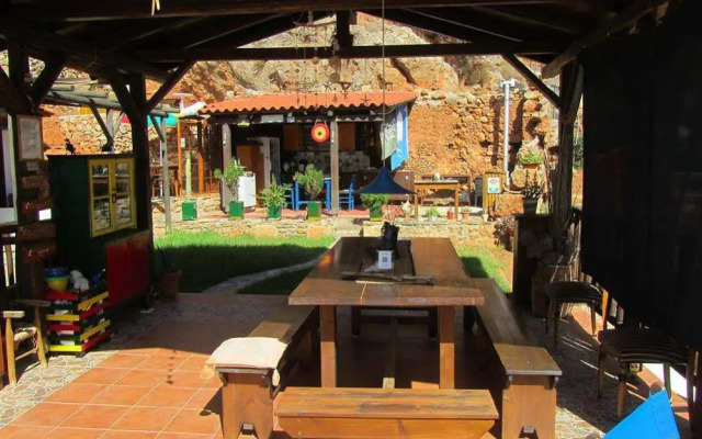 Oasis Hotel