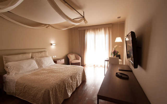 Main Palace Hotel