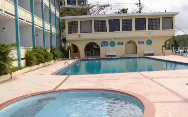 Hotel VistaMar Ocean Club