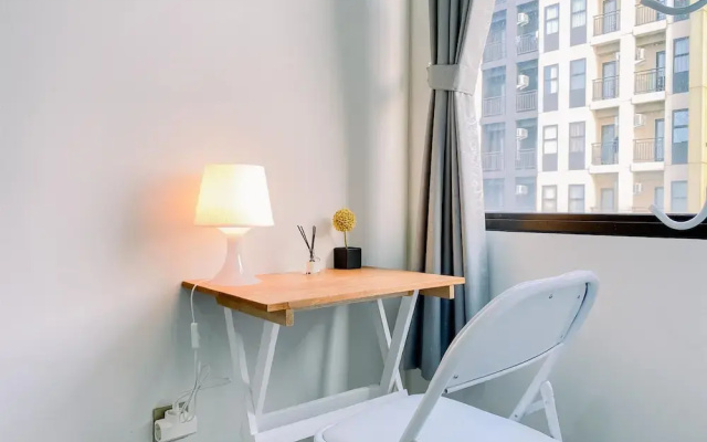 Relaxing Studio At Transpark Cibubur Apartment