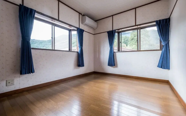 Classic Japan Living Asama