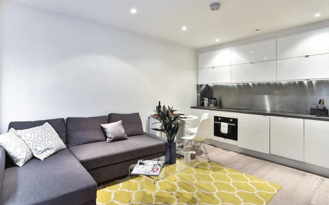 Chelsea Central Luxury Double Bedroom Apartment